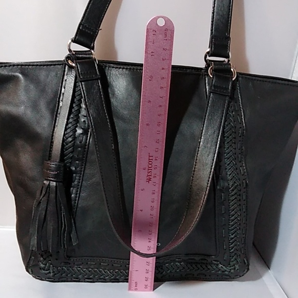 Tignanello black leather shoulder  bag with tassel - Picture 4 of 11